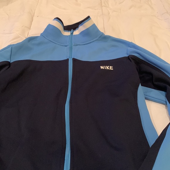 Nike blue jacket - Picture 2 of 4